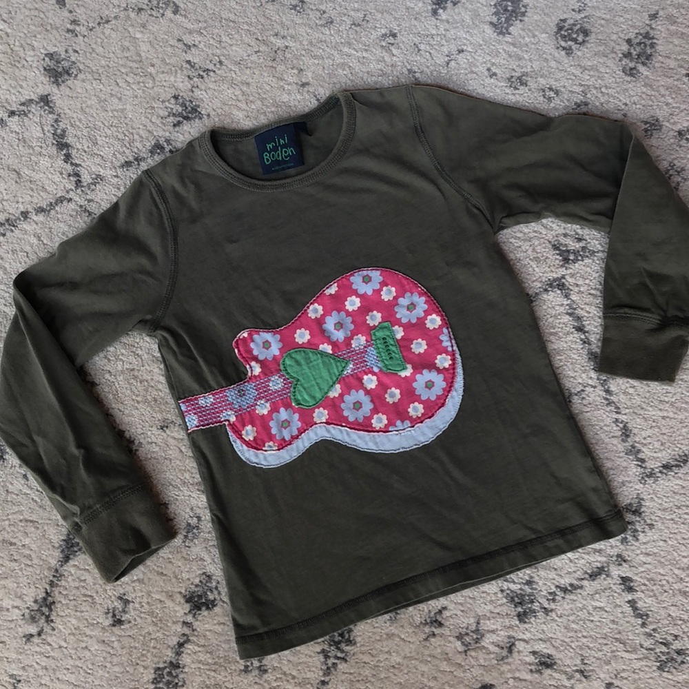 Mini Boden guitar appliqué shirt 7/8